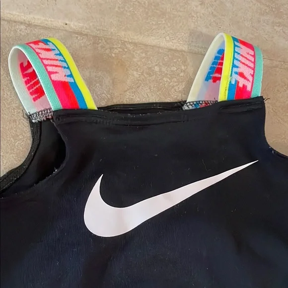 Baby girl 0-3M Bundle Nike Kids Like New/6 Matching Sets Red Black White yellow - Picture 12 of 16